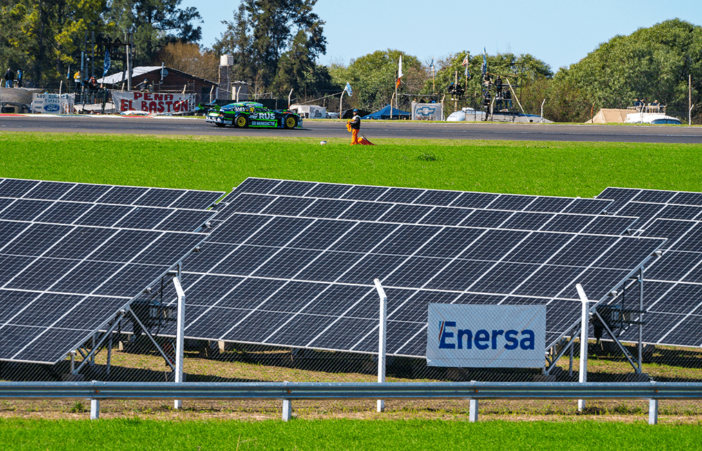 El parque solar del Autódromo de Paraná cubrió la demanda durante la final del TC